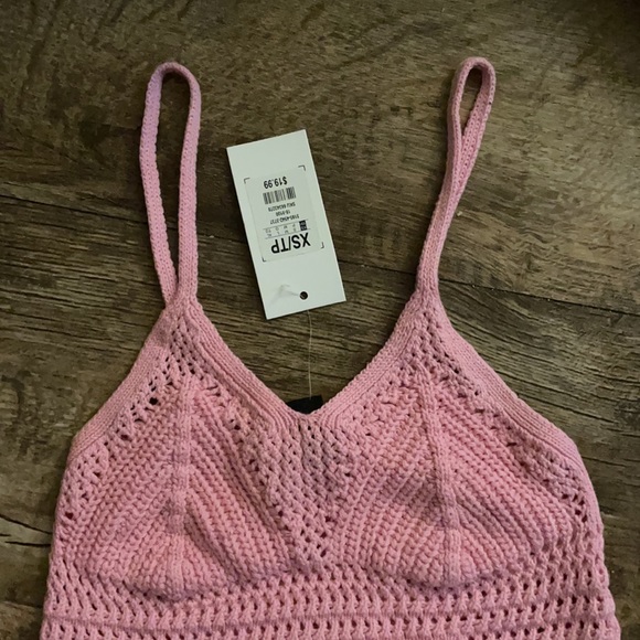 NWT STREETWEAR SOCIETY Cute Pink Crochet/Knitted Crop Top - Picture 10 of 15